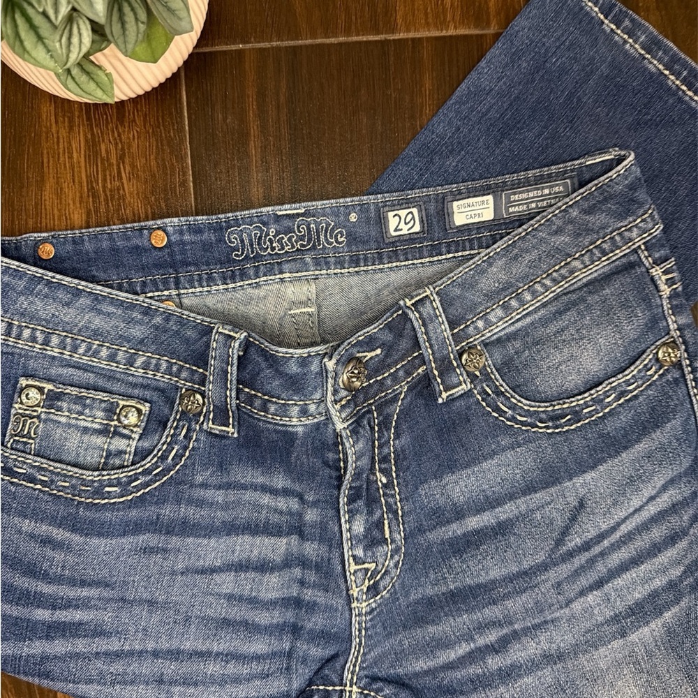 Miss Me Women's Dark Blue Capri Jeans Size 29 - Picture 5 of 7